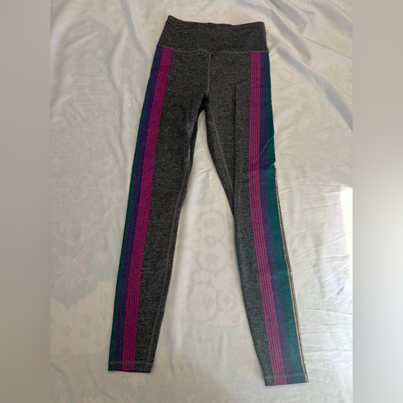 445 Spiritual Gangster Essential High Waist Legging Rainbow Stripe Gray Small - Picture 2 of 6